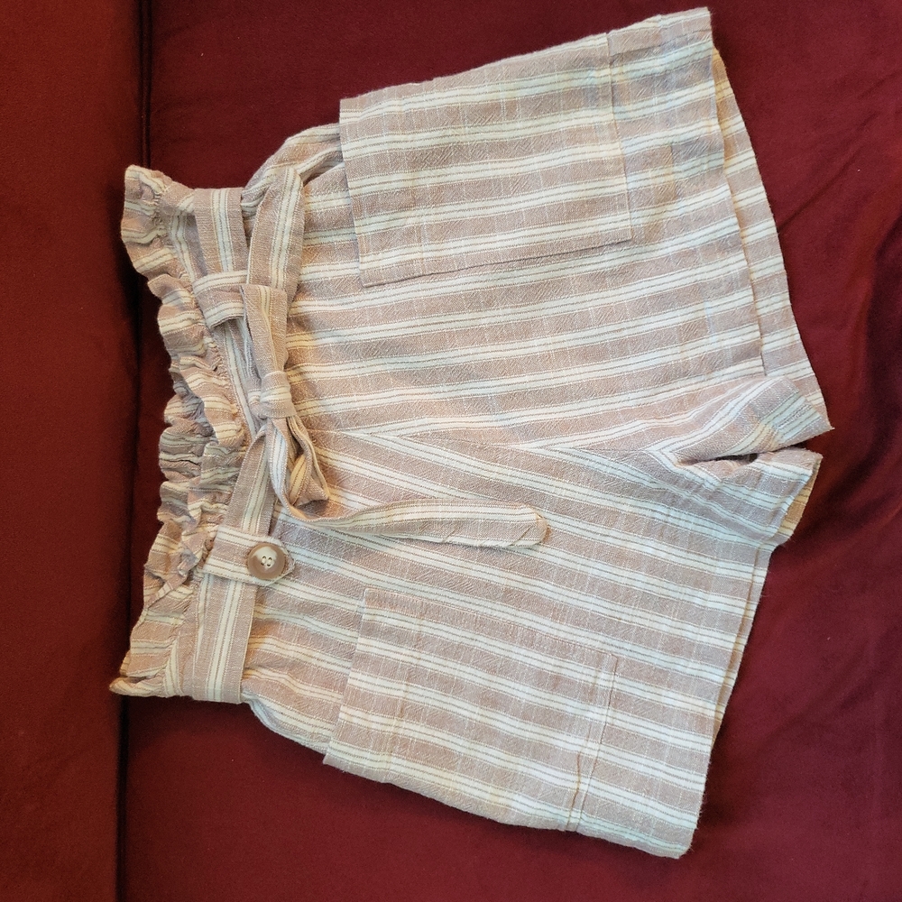 Primark Cream and White Shorts Ladies 6
